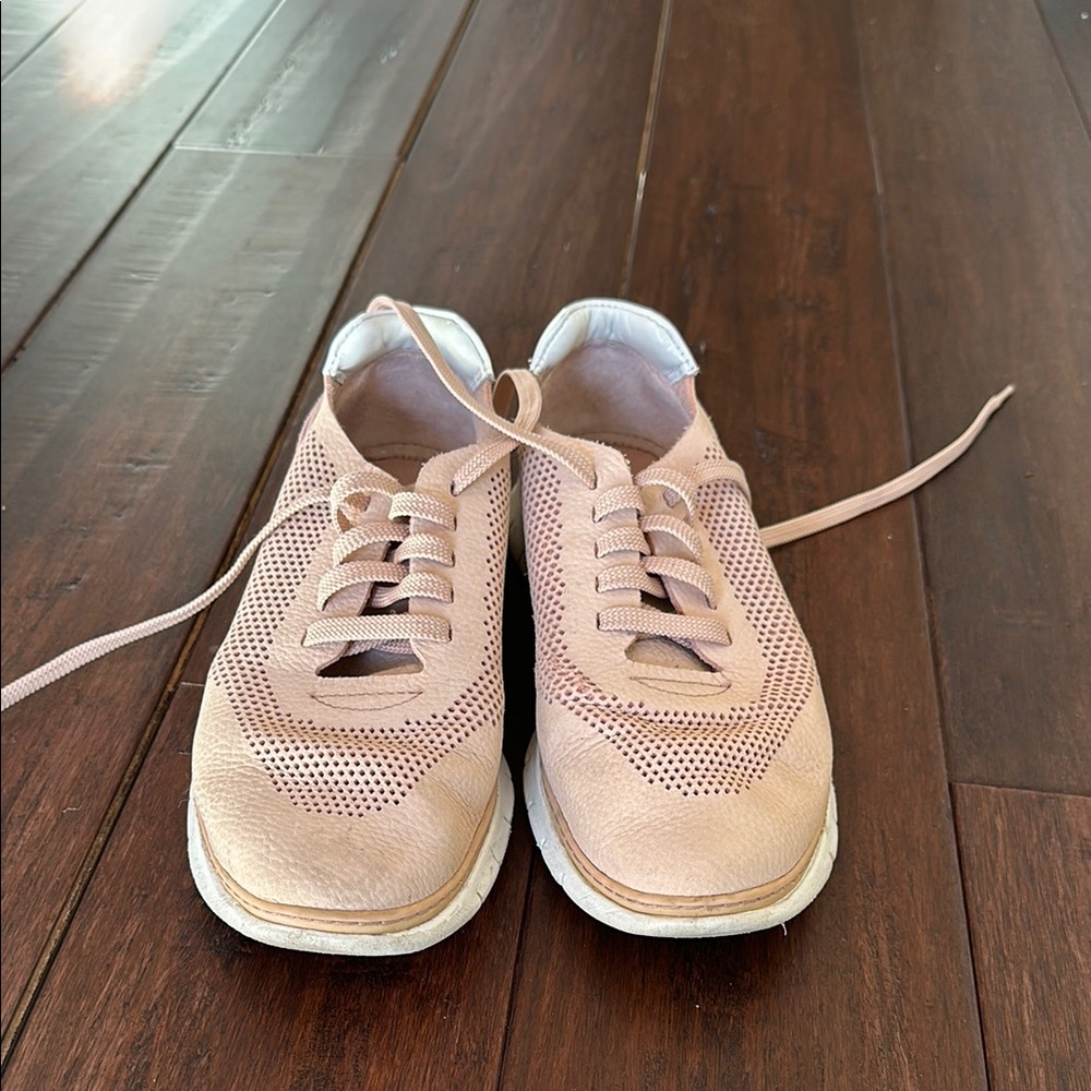 Vionic Light Pink Athletic Shoes
